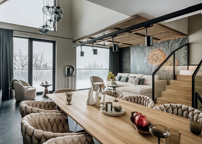 Crystal Pine Luxury With Jacuzzi, Sauna & By Bqqk *