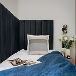 빌라 Crystal Pine Luxury With Jacuzzi, Sauna & By Bqqk *