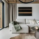 Crystal Pine Luxury With Jacuzzi, Sauna & By Bqqk 빌라 자코파네