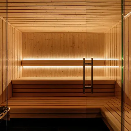 וילה Crystal Pine Luxury With Jacuzzi, Sauna & By Bqqk