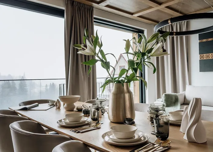 Crystal Pine Luxury With Jacuzzi, Sauna & By Bqqk *