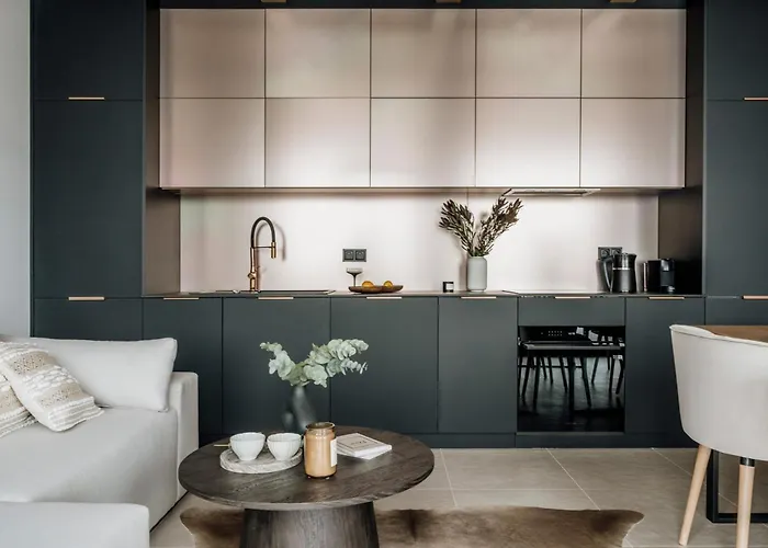 Villa Crystal Pine Luxury With Jacuzzi, Sauna & By Bqqk