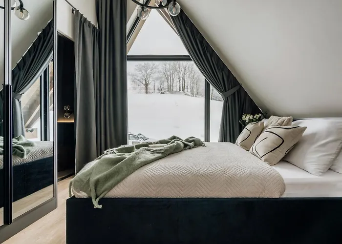 Crystal Pine Luxury With Jacuzzi, Sauna & By Bqqk Villa *