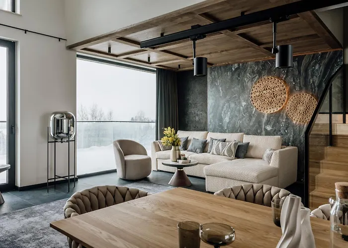 Villa Crystal Pine Luxury With Jacuzzi, Sauna & By Bqqk *