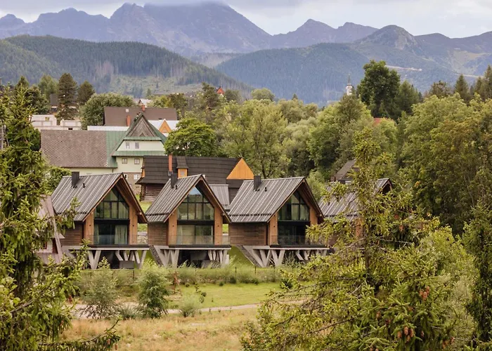 Villa Crystal Pine Luxury With Jacuzzi, Sauna & By Bqqk *